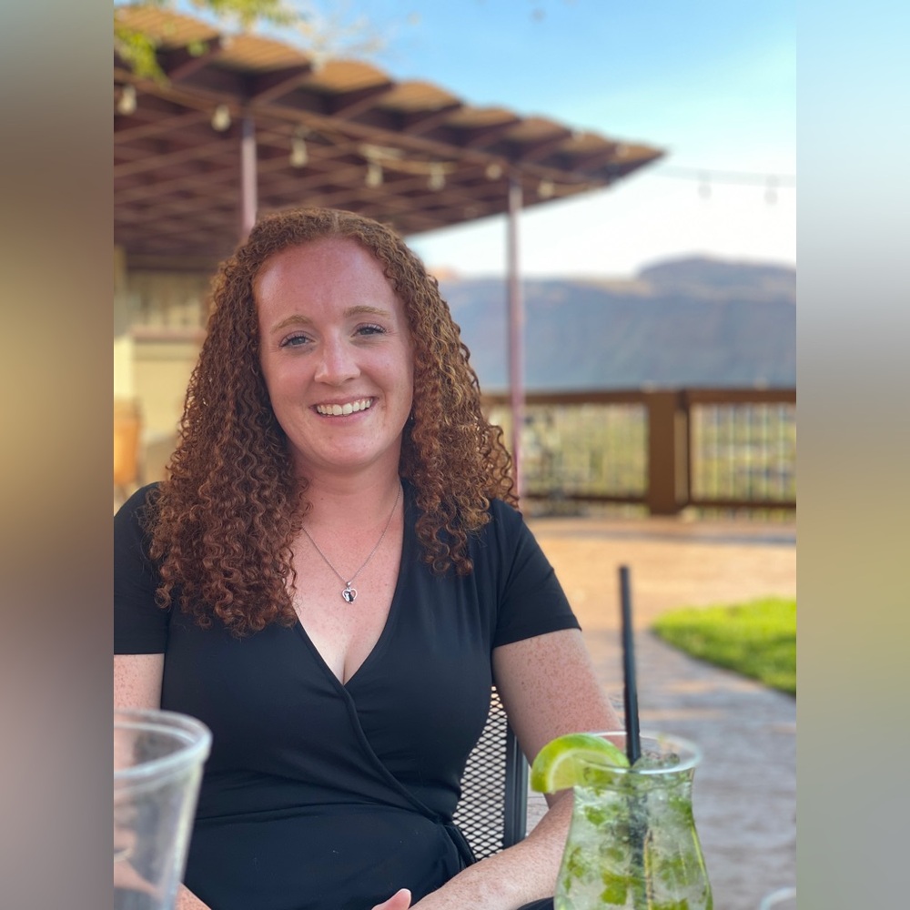Meet your Posher, Courtney